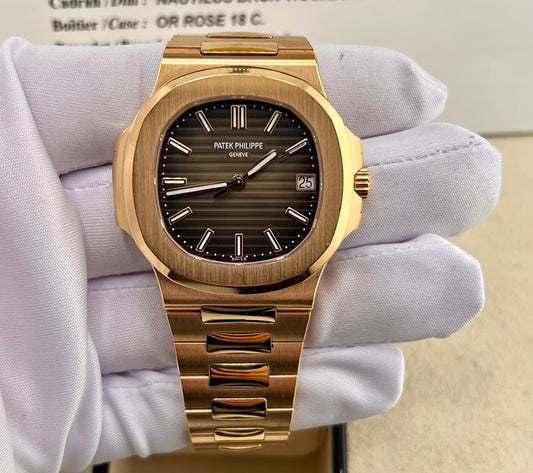 Patek Philippe Nautilus 5711/1R Box&Paper ''chocolate'' Cal. 330 like new Ita 2021