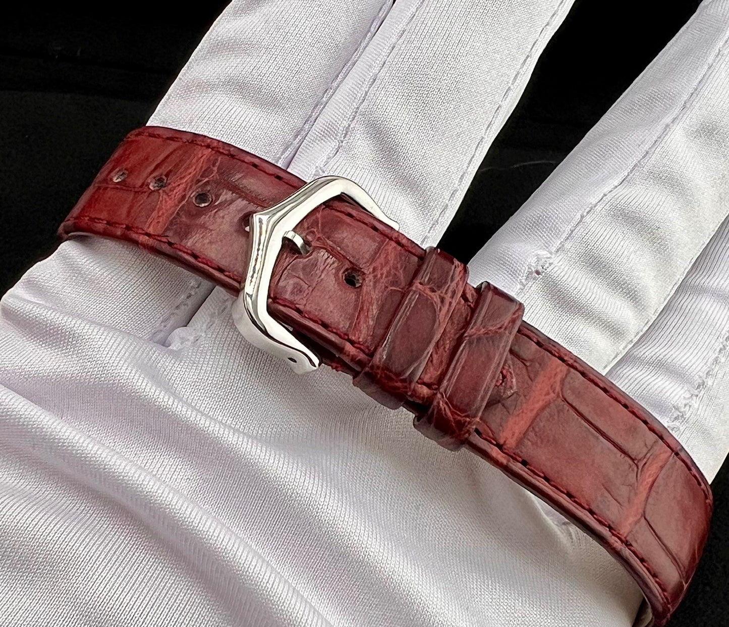 Cartier Tank A Guichet (2026) Guichets NEW WGTA0236 Platinum 24.8 x 37.6 mm