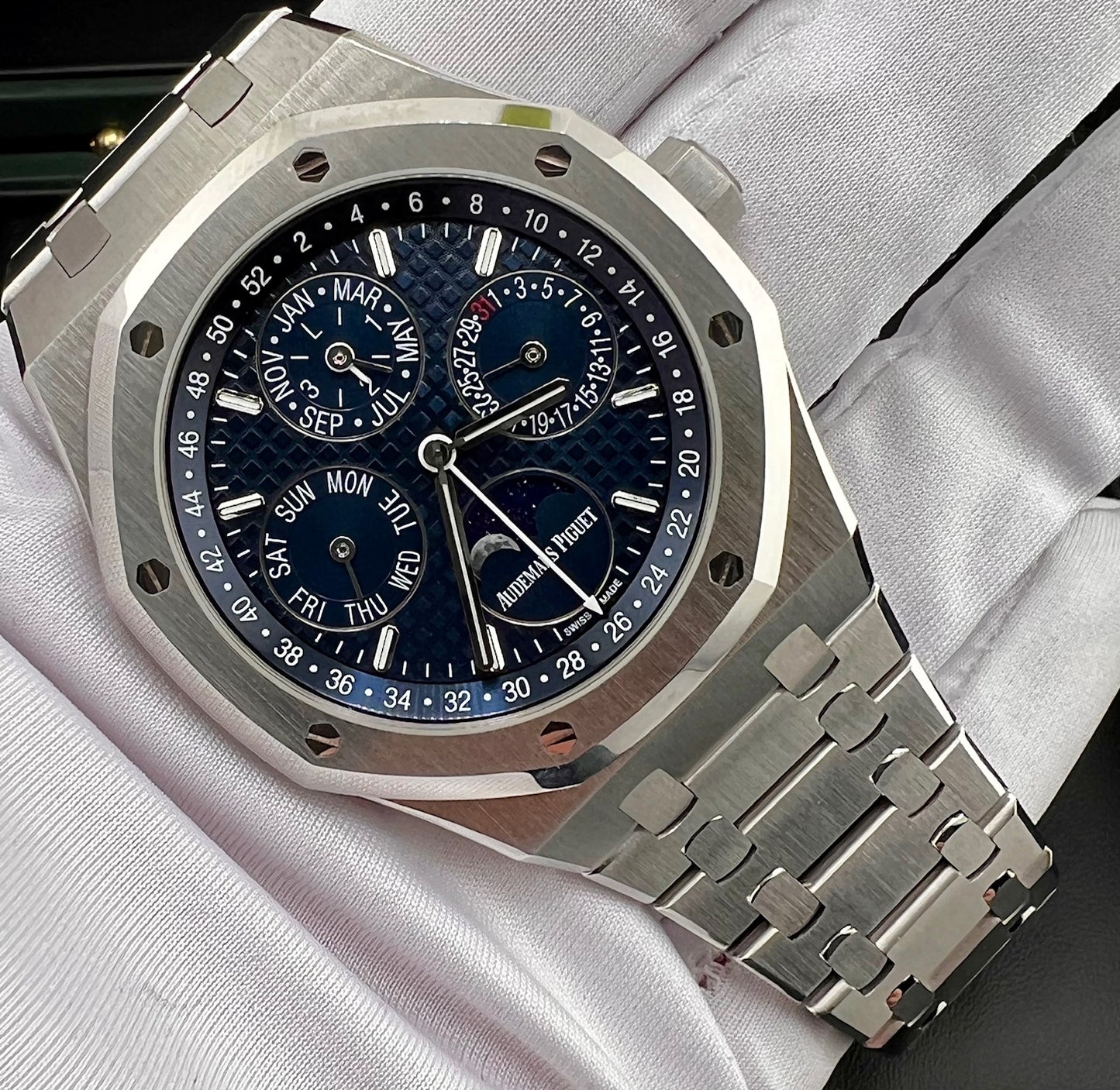 Audemars Piguet Royal Oak Perpetual Calendar 26574ST NEW full set
