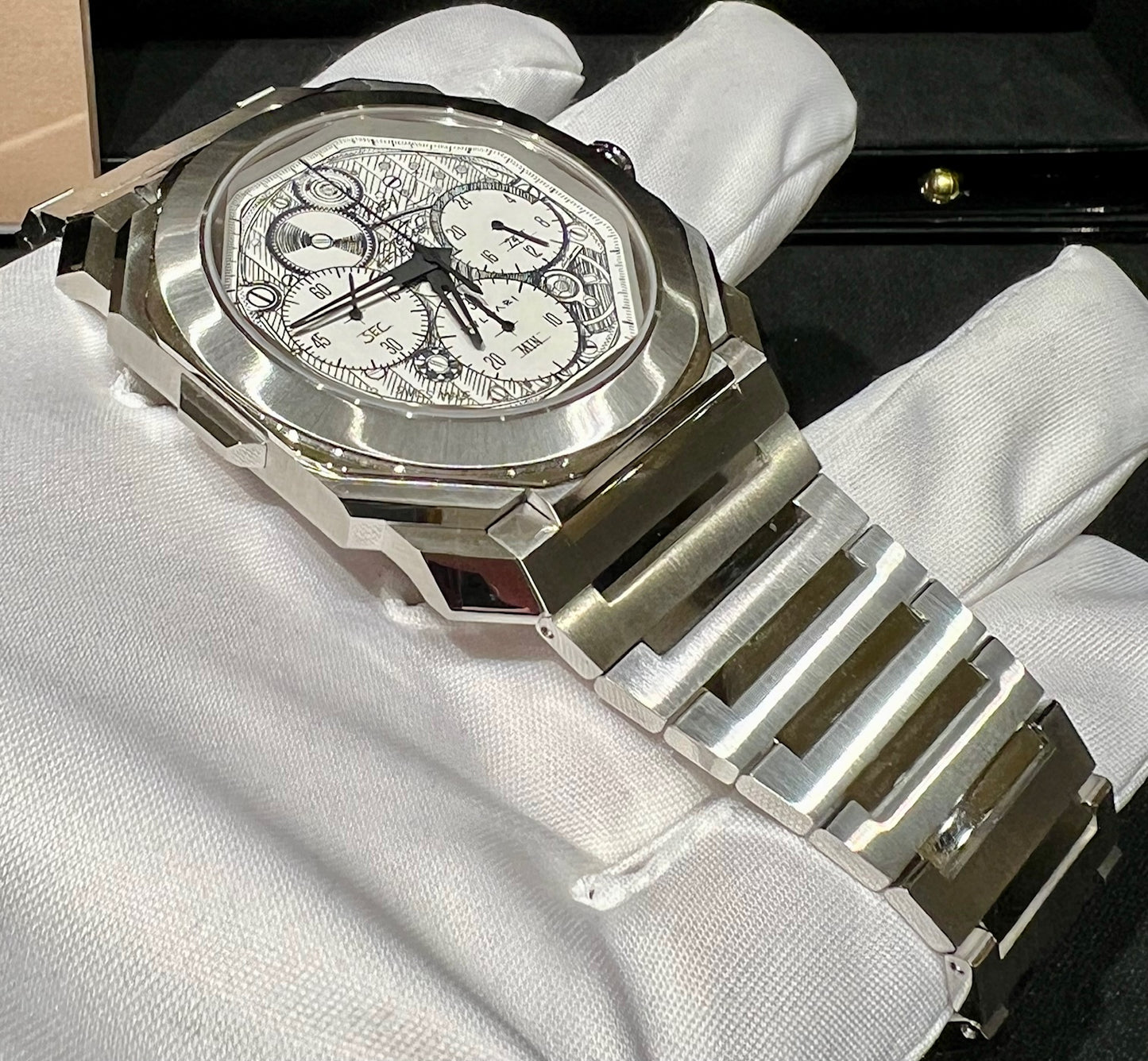 Bulgari Octo Finissimo Sketch 104192 like new 2024