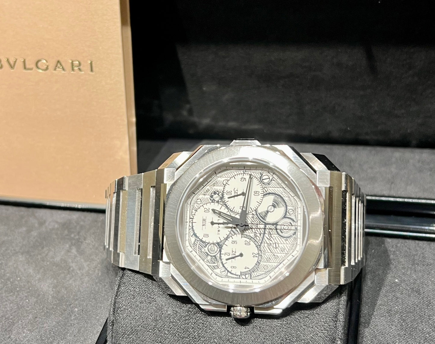 Bulgari Octo Finissimo Sketch 104192 like new 2024