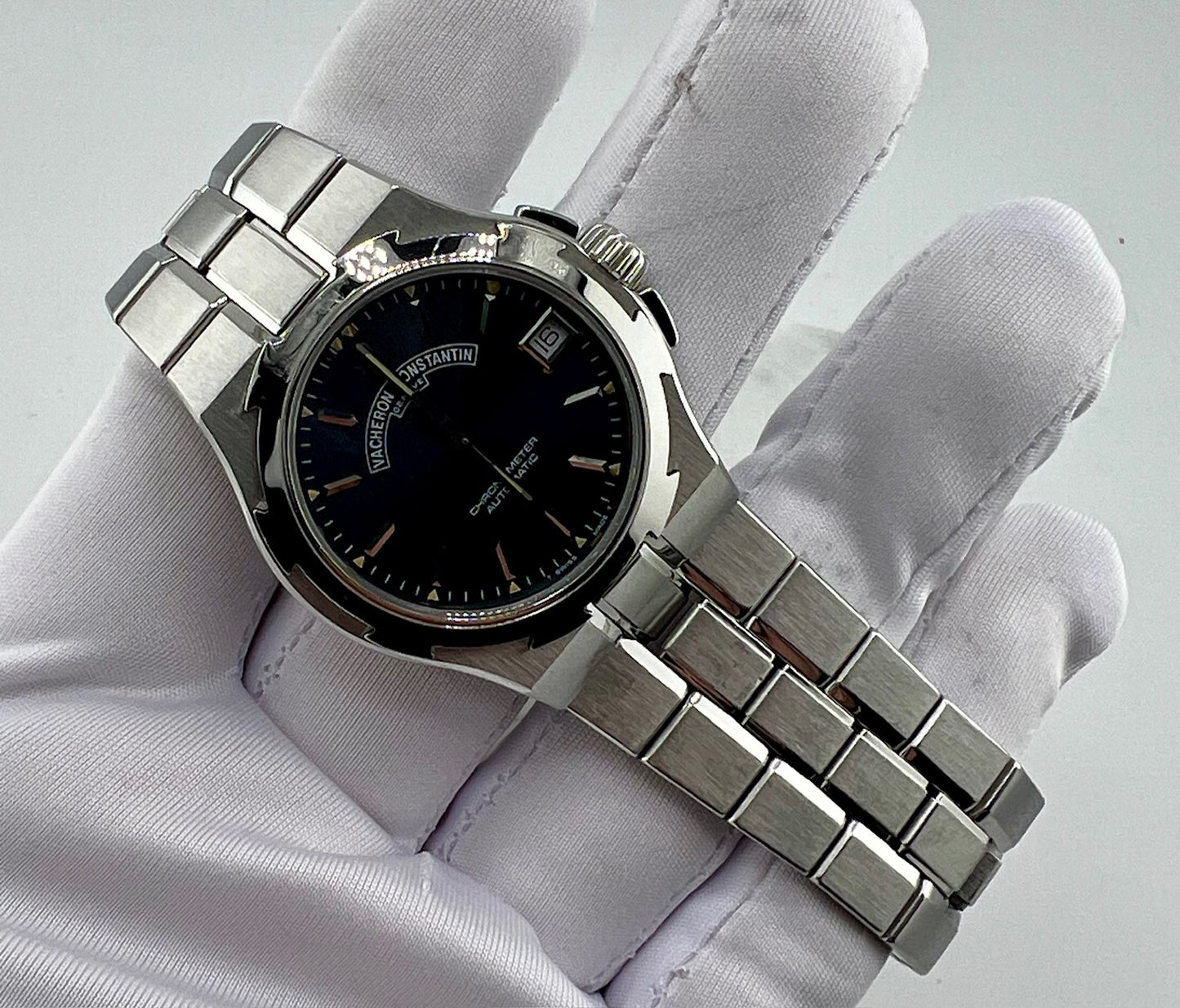 Vacheron Constantin Overseas 35mm 42050 Blue Dial only watch