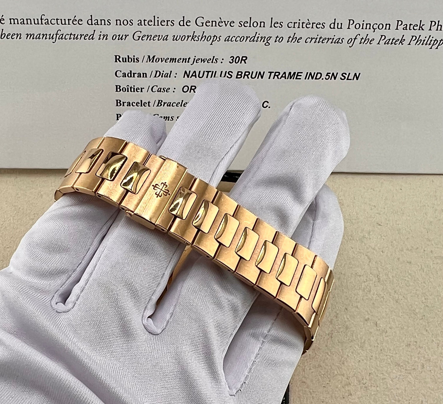 Patek Philippe Nautilus 5711/1R Box&Paper ''chocolate'' Cal. 330 like new Ita 2021