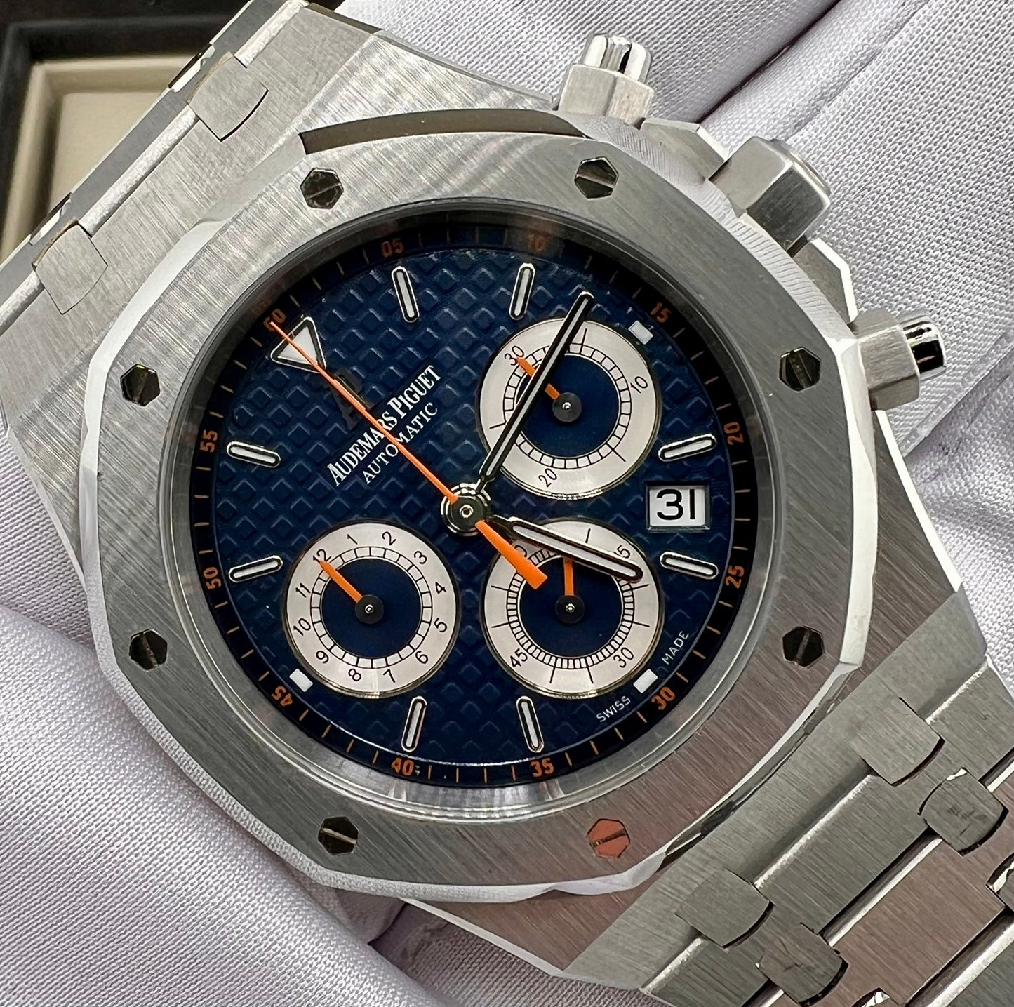 Audemars Piguet Royal Oak Chronograph 26300ST Blue Dial 39mm Full Set