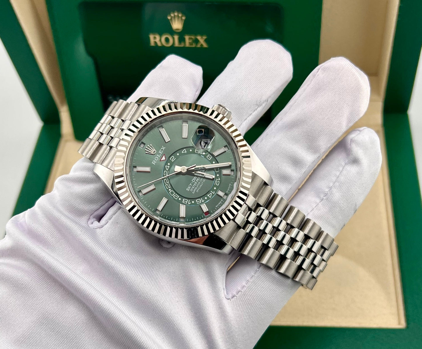 Rolex Sky-Dweller 336934 Green Dial 2024 Jubilèe 16links