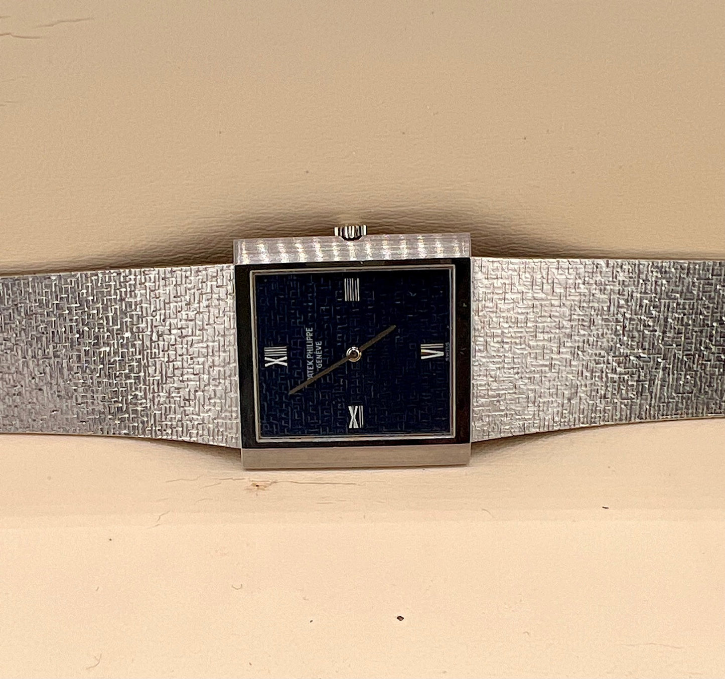 Patek Philippe Gondolo 3571 White Gold Blue Linen Dial guilloché 26x26mm no paper Patek