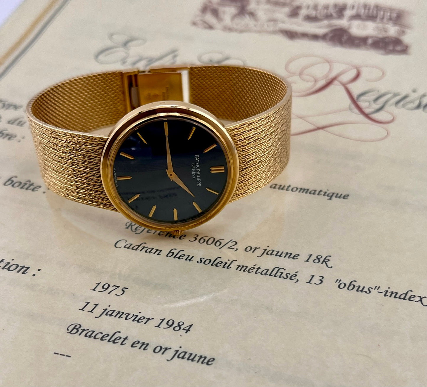 Patek Philippe Calatrava 3606/2 1984 Yellow Gold Blue Dial Extrait d'archive 2016