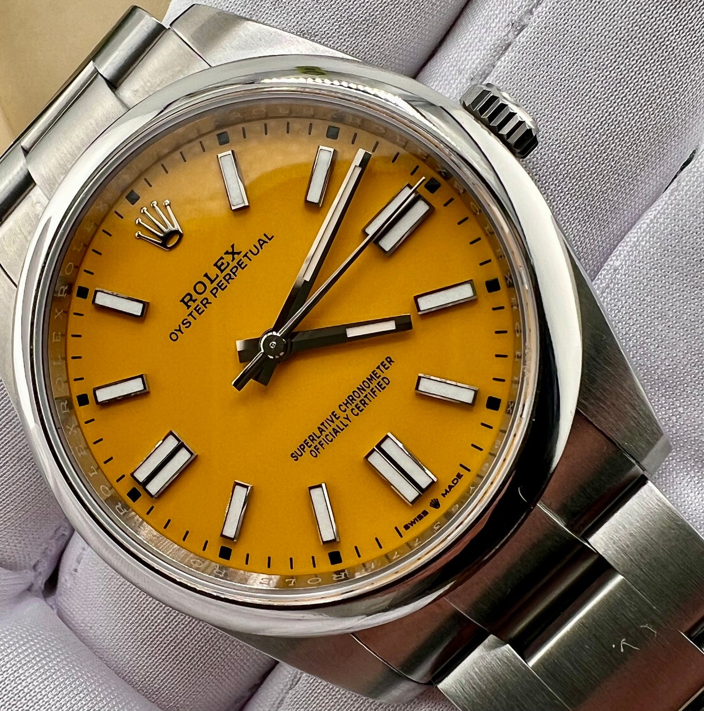 Rolex Oyster Perpetual 41mm 124300 Yellow Dial 2021 NO PAPER Rolex