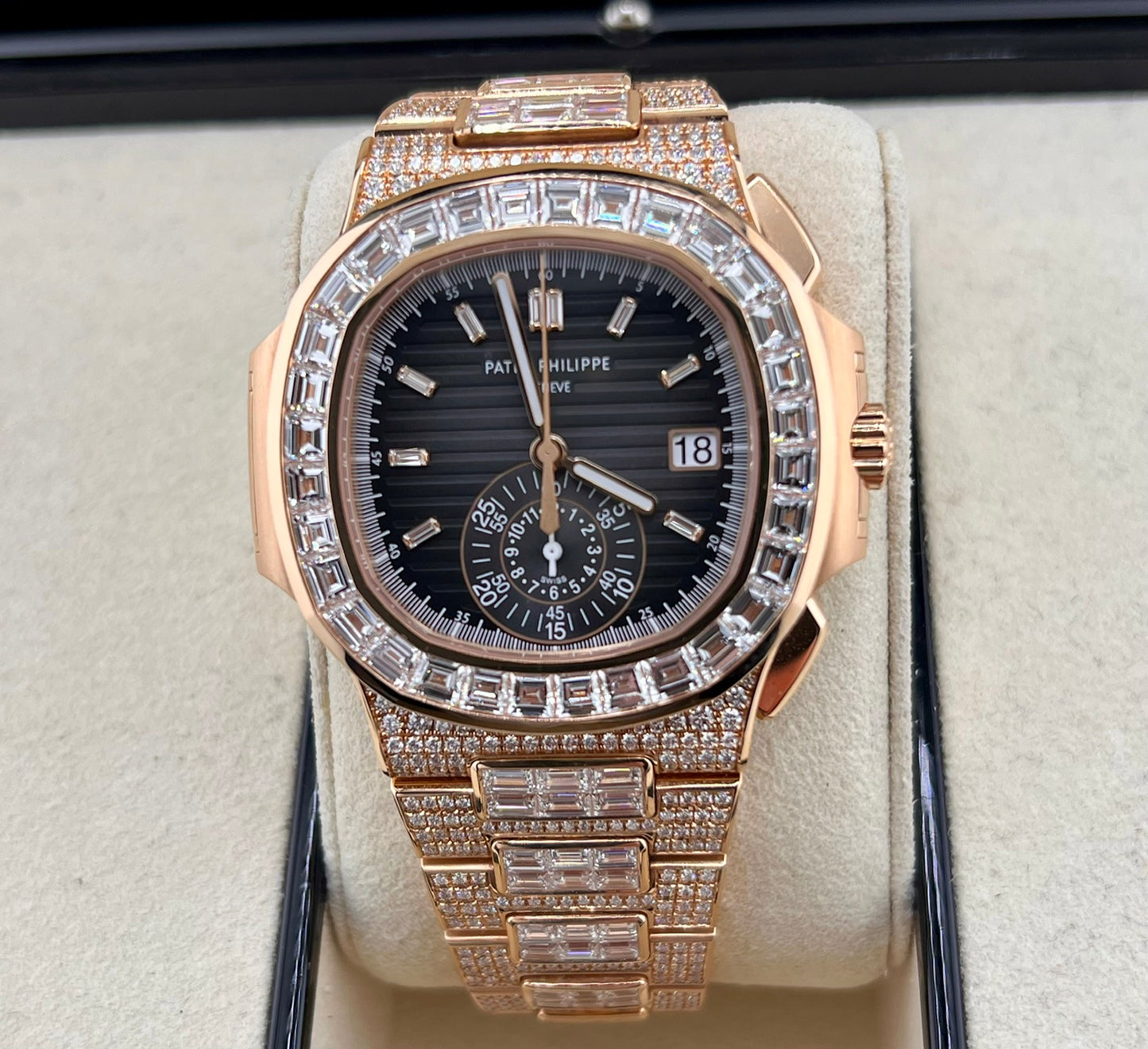 Patek Philippe Nautilus 5980/1400R-011 diamonds factory 2023 full set
