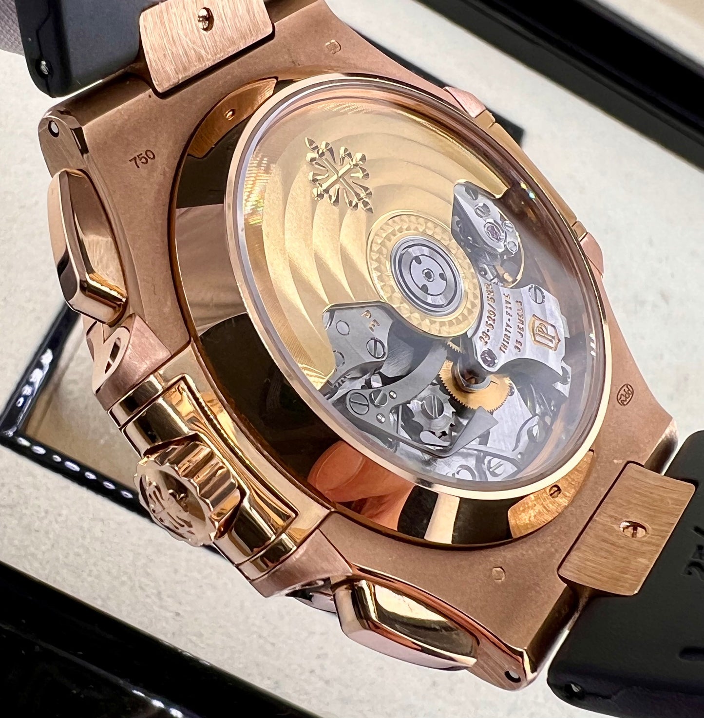 Patek Philippe Nautilus 5980/1R-001 Chocolate 2011 Extrait d'archive