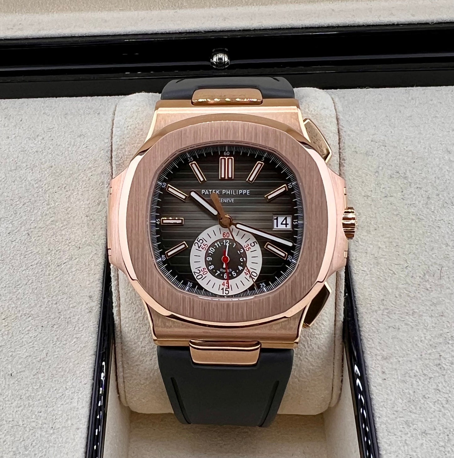 Patek Philippe Nautilus 5980/1R-001 Chocolate 2011 Extrait d'archive