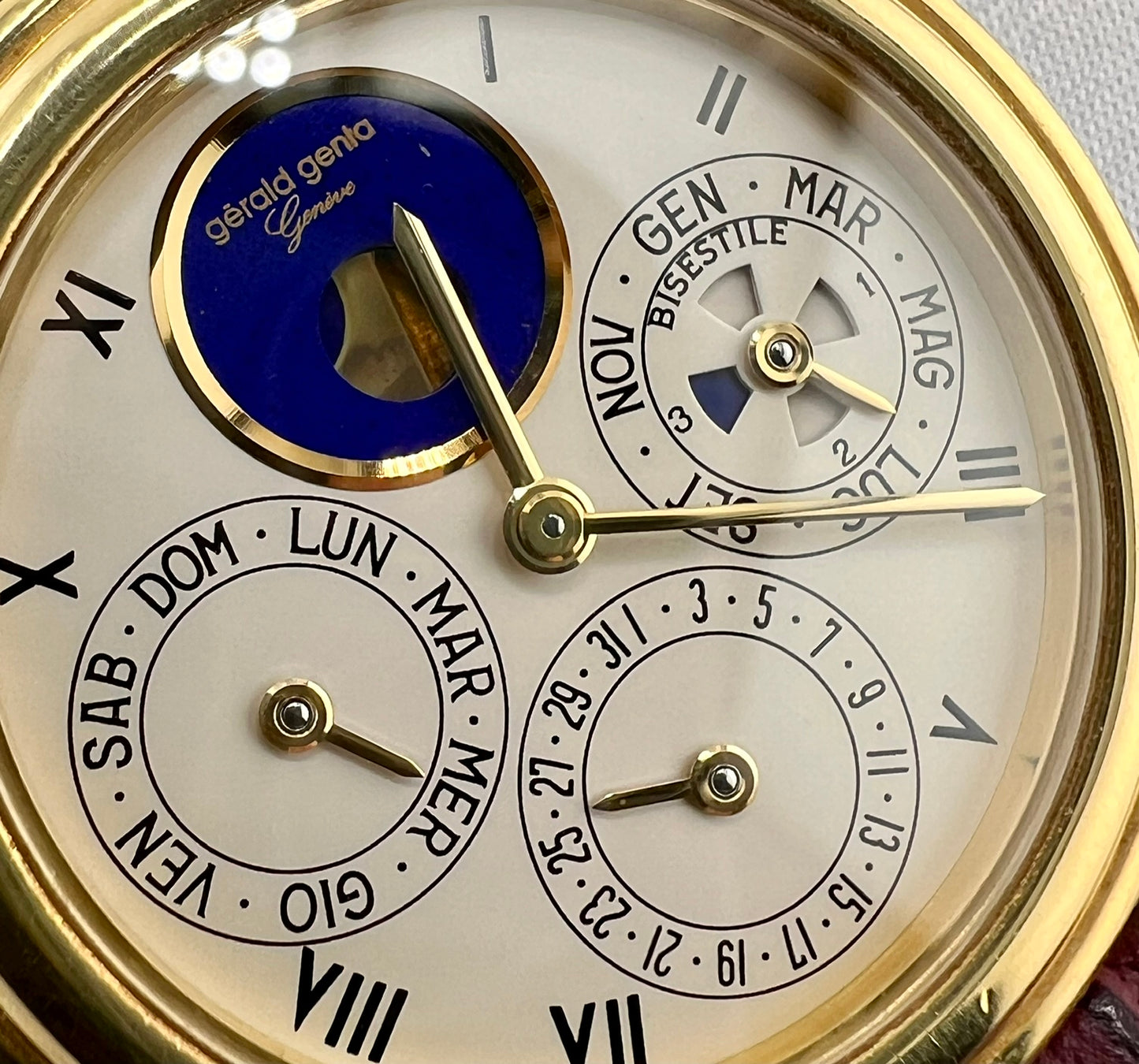 Gérald Genta Perpetual Calendar Automatic G2426.4 35.5mm