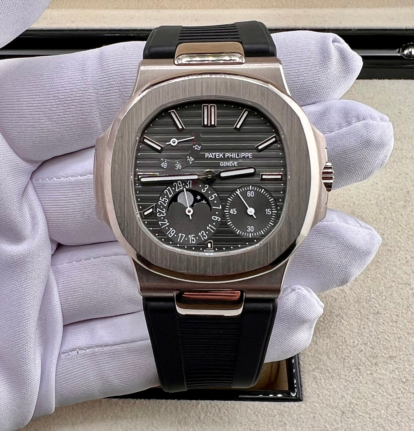 Patek Philippe Nautilus 5712G full set 2009 Punzone di Ginevra