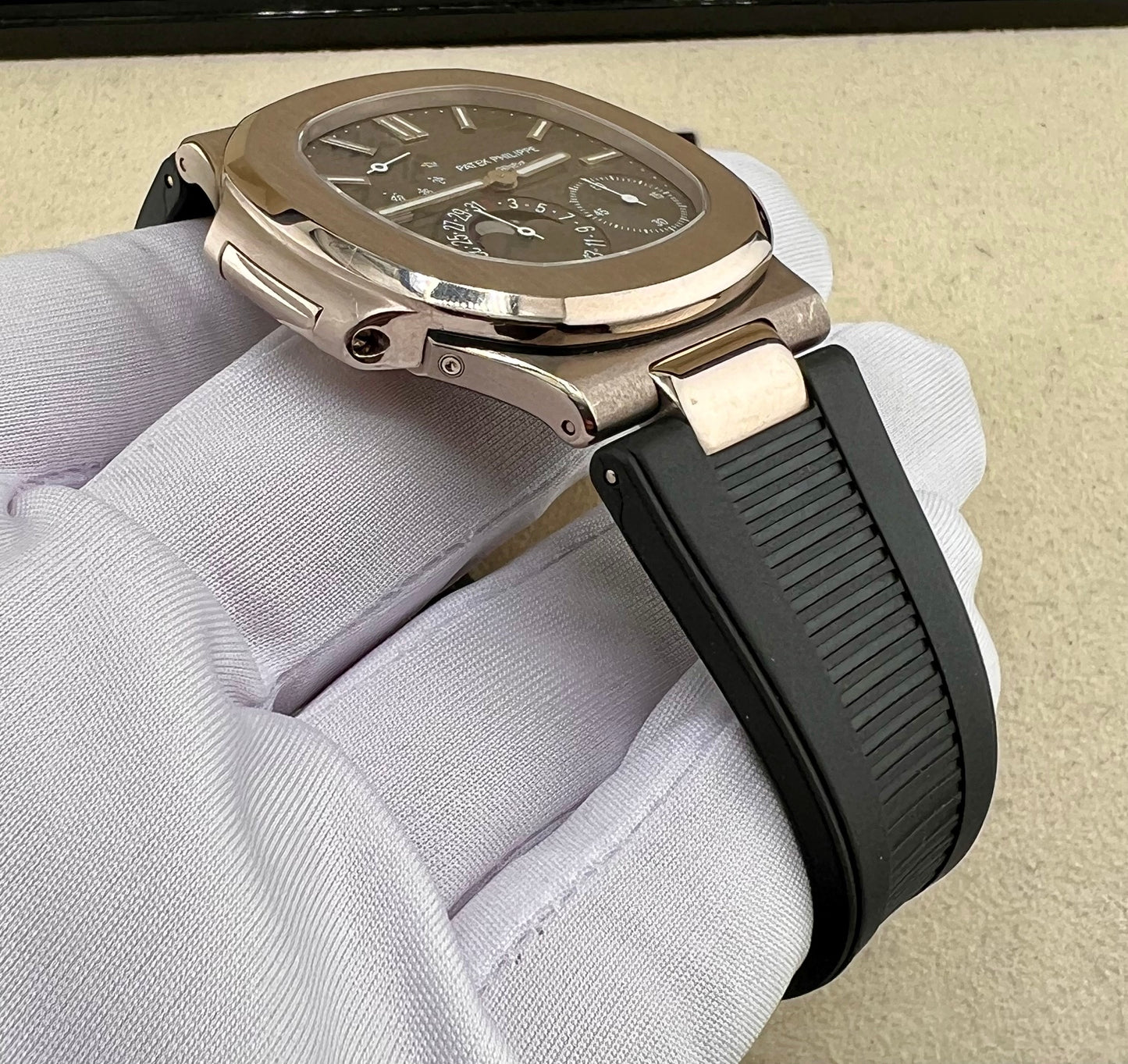 Patek Philippe Nautilus 5712G full set 2009 Punzone di Ginevra
