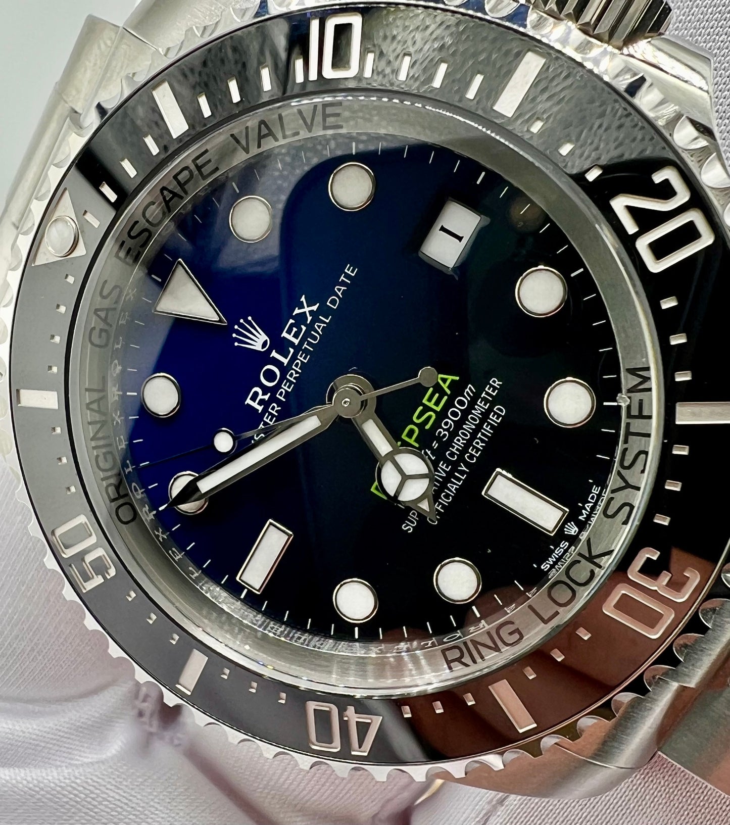 Rolex Sea-dweller Deepsea 136660 D-Blue 44mm new 2025
