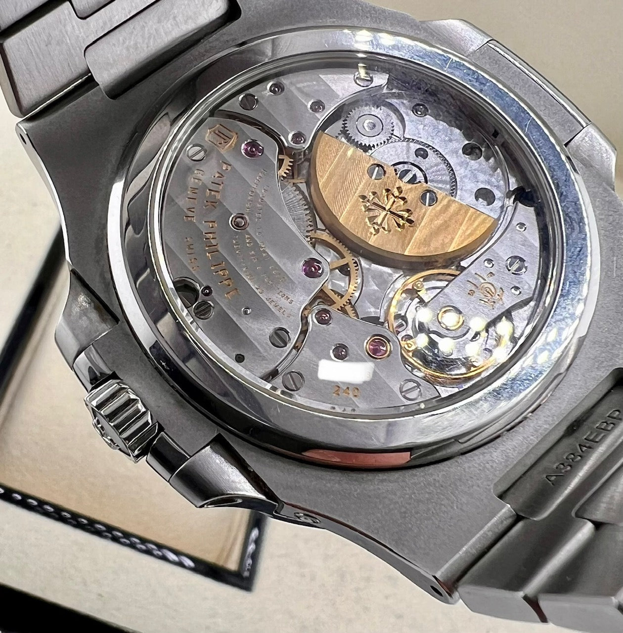 Patek Philippe Nautilus 5712/1A Full Set 2017 Box&Paper ''Oman''