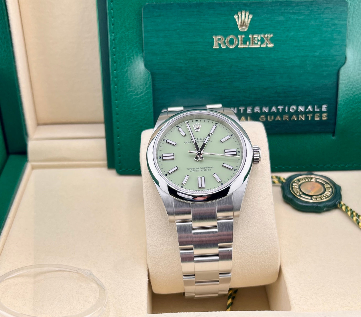 Rolex Oyster Perpetual ''Pistacchio'' Dial (2026) New Card 41mm