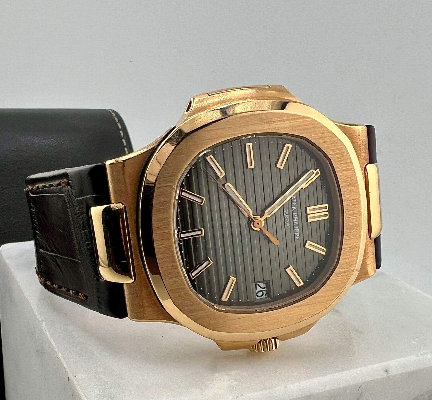 Patek Philippe Nautilus 5711R-001 Rose Gold only watch 2009