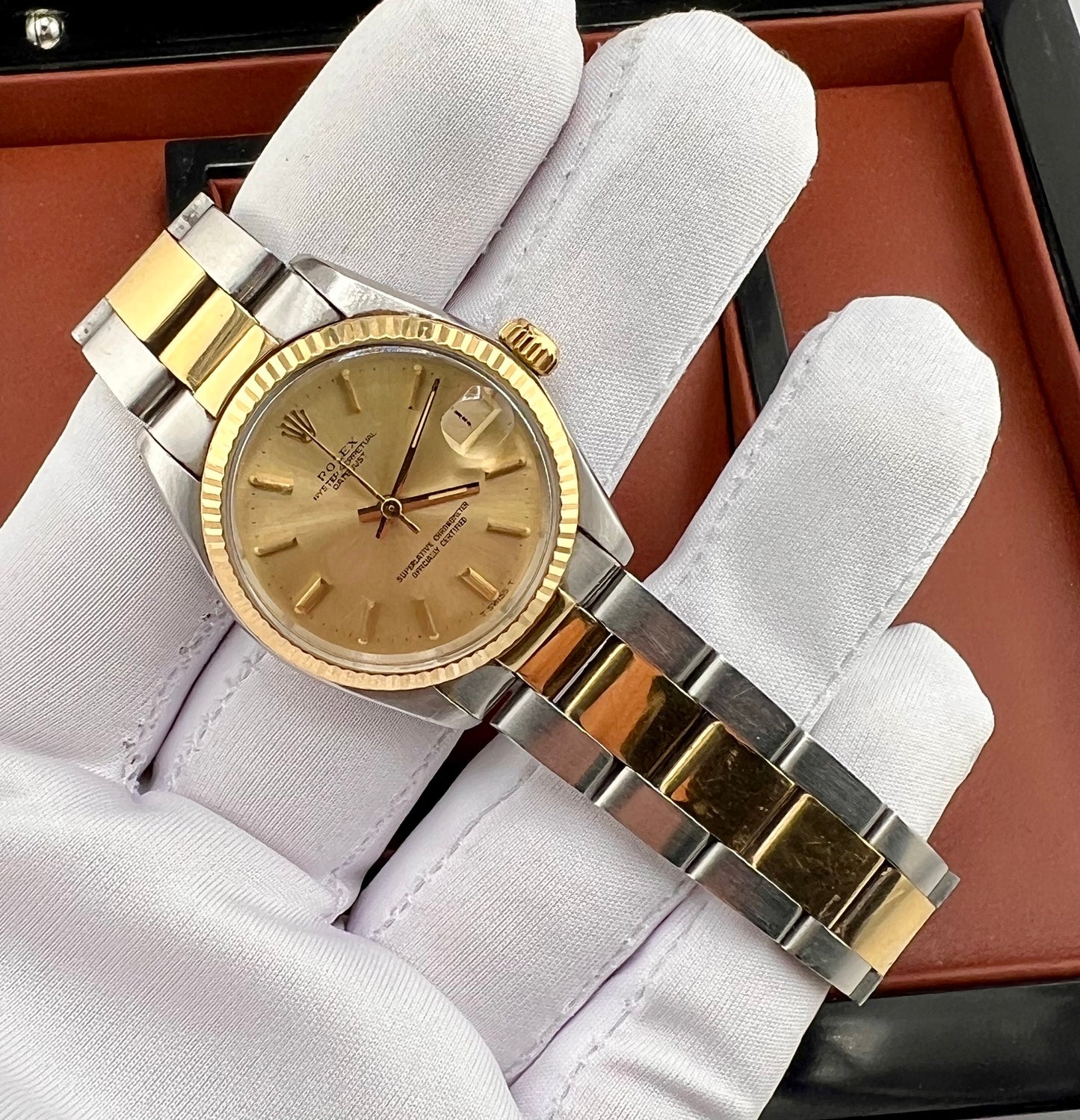 Rolex Datejust 31mm 6827 Boy Champagne Dial Oyster 1977 only watch