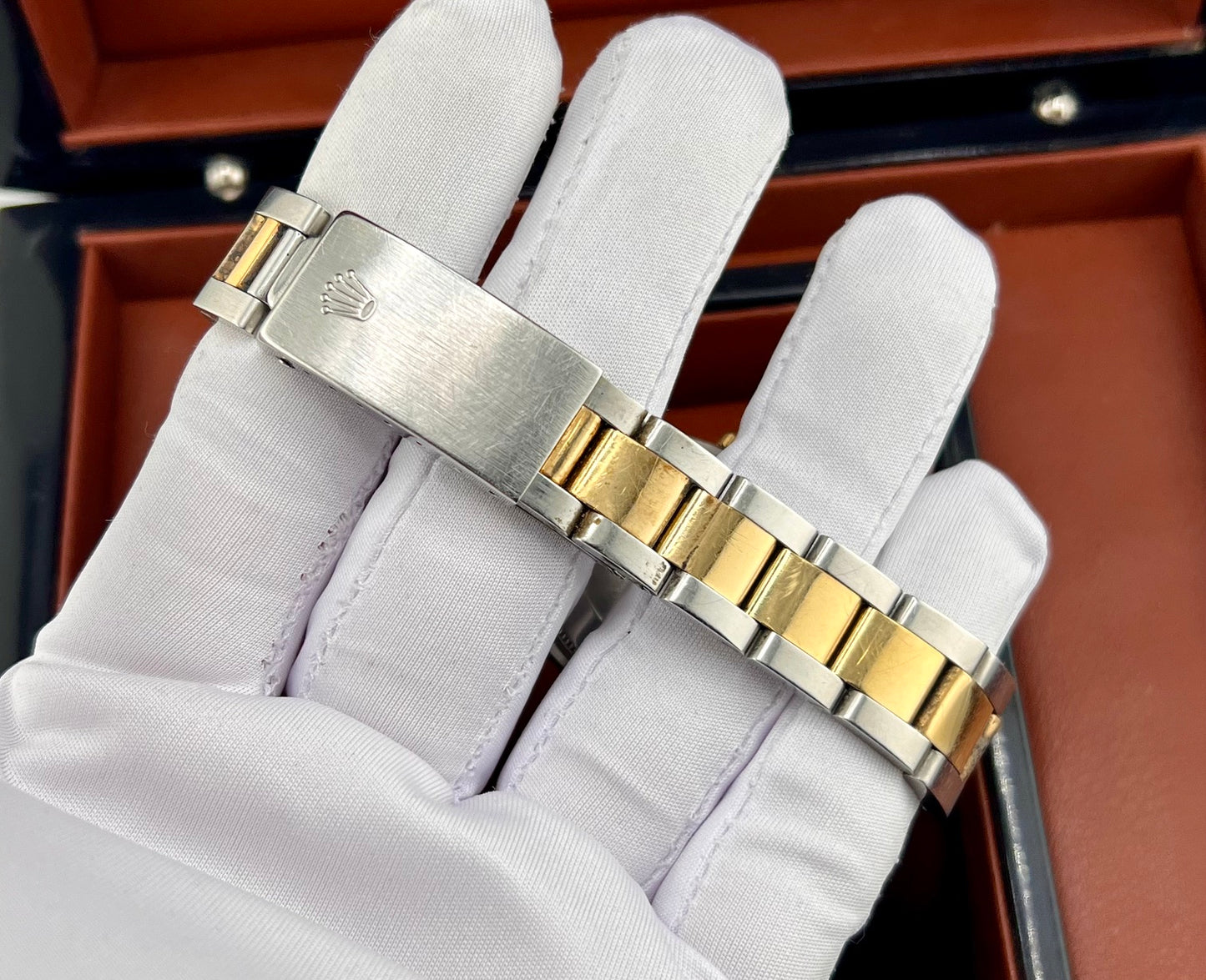 Rolex Datejust 31mm 6827 Boy Champagne Dial Oyster 1977 only watch