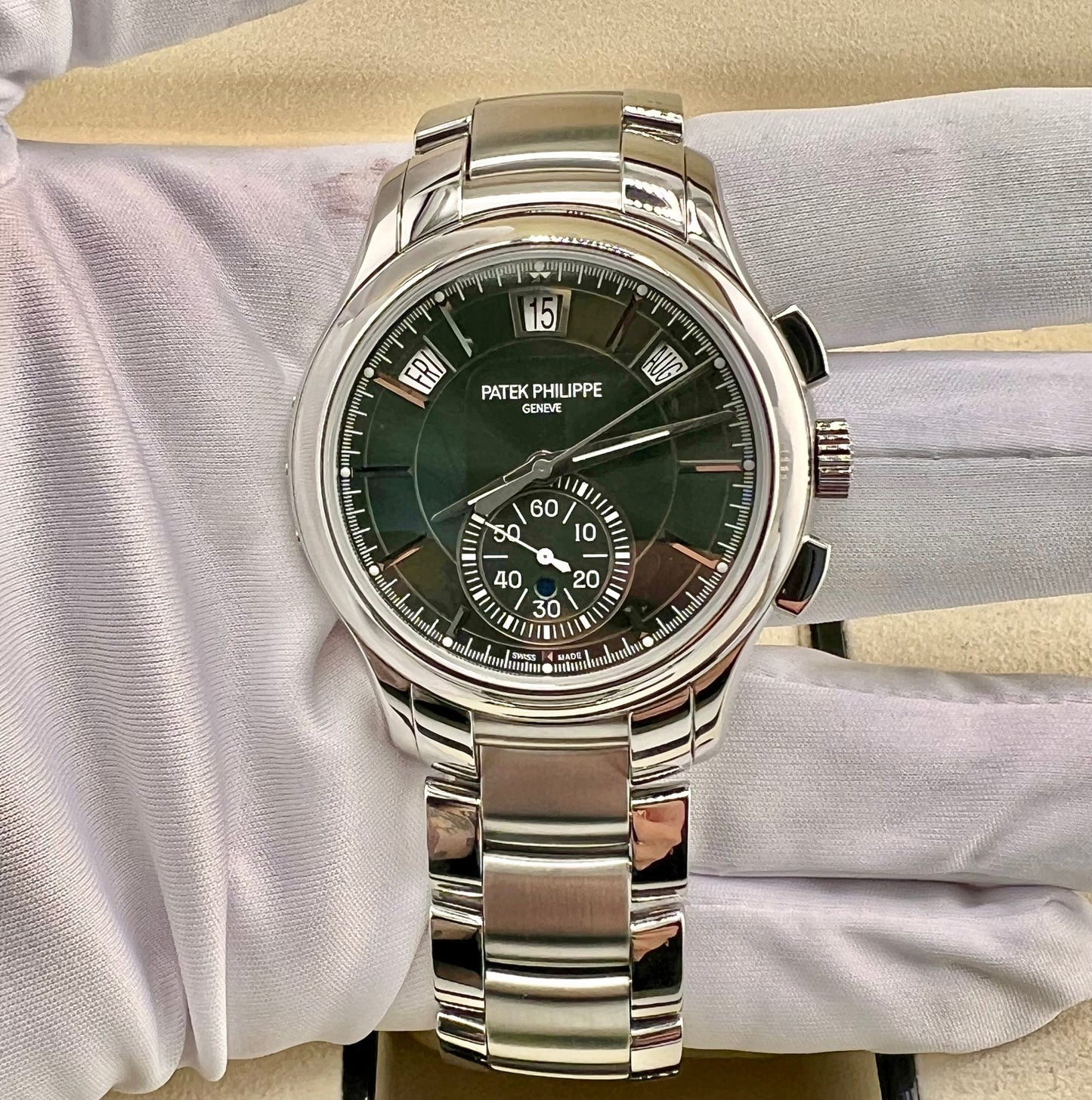Patek Philippe Annual Calendar Complications 5905/1A new 2025