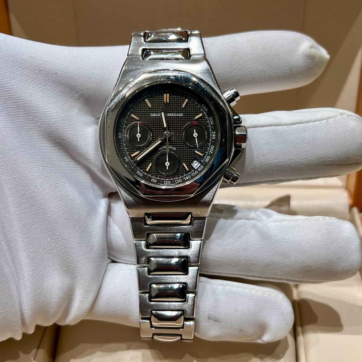 Girard Perregaux Laureato Olimpico 8017 Grey Dial