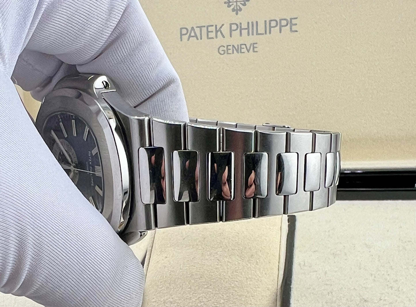 Patek Philippe Nautilus 5980/1A Blue Dial 2008 Full Set (ITA)