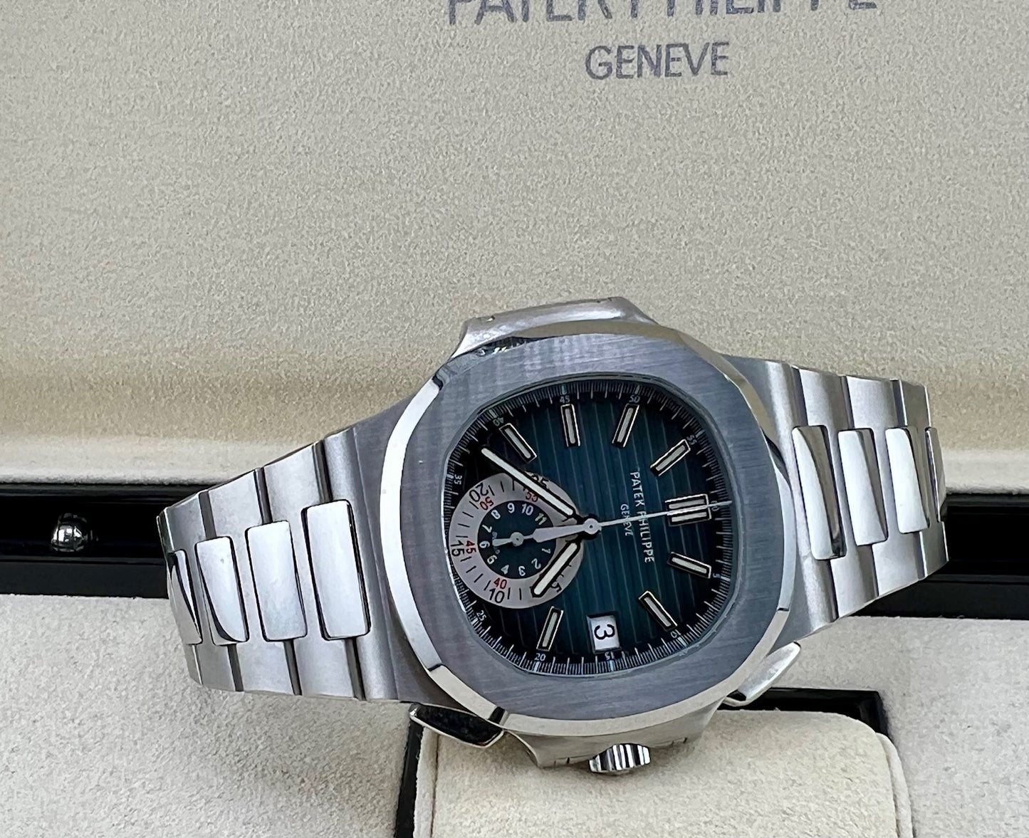 Patek Philippe Nautilus 5980/1A Blue Dial 2008 Full Set (ITA)