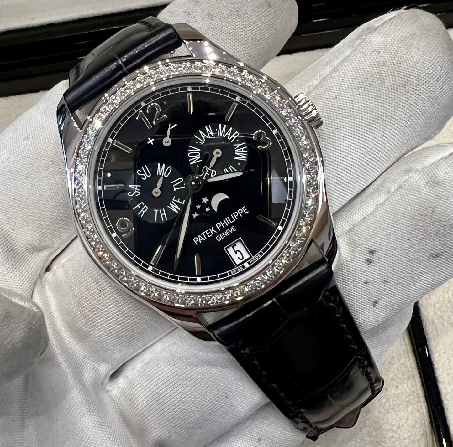 Patek Philippe Annual Calendar 5147G 2023 like new