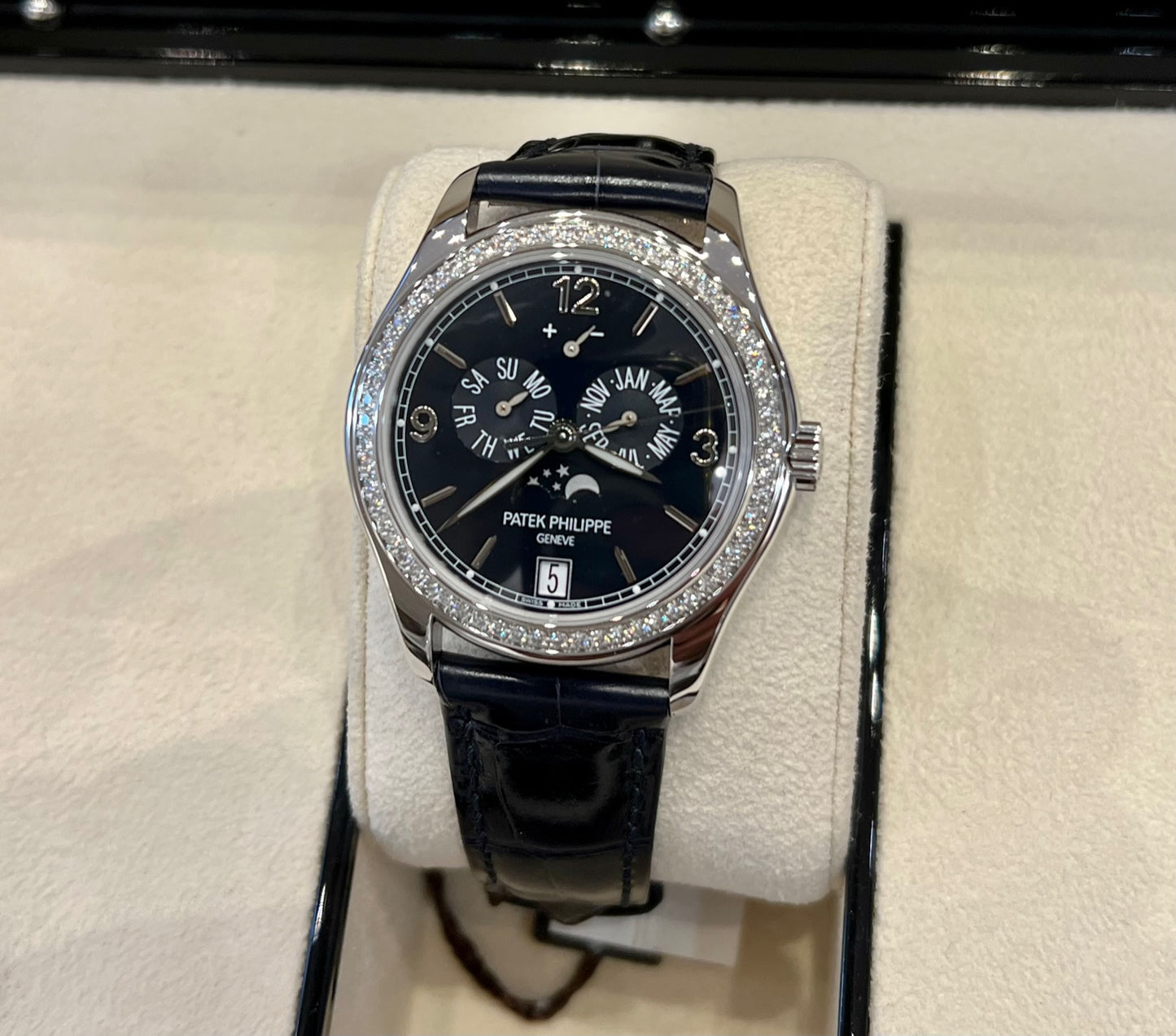 Patek Philippe Annual Calendar 5147G 2023 like new
