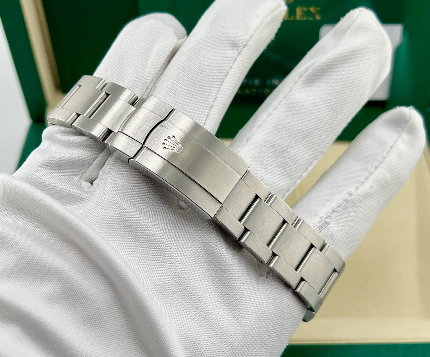 Rolex Oyster Perpetual Cream Dial 2025 134300 41mm